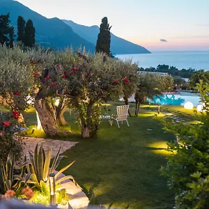 4* Hotell La Tavernetta