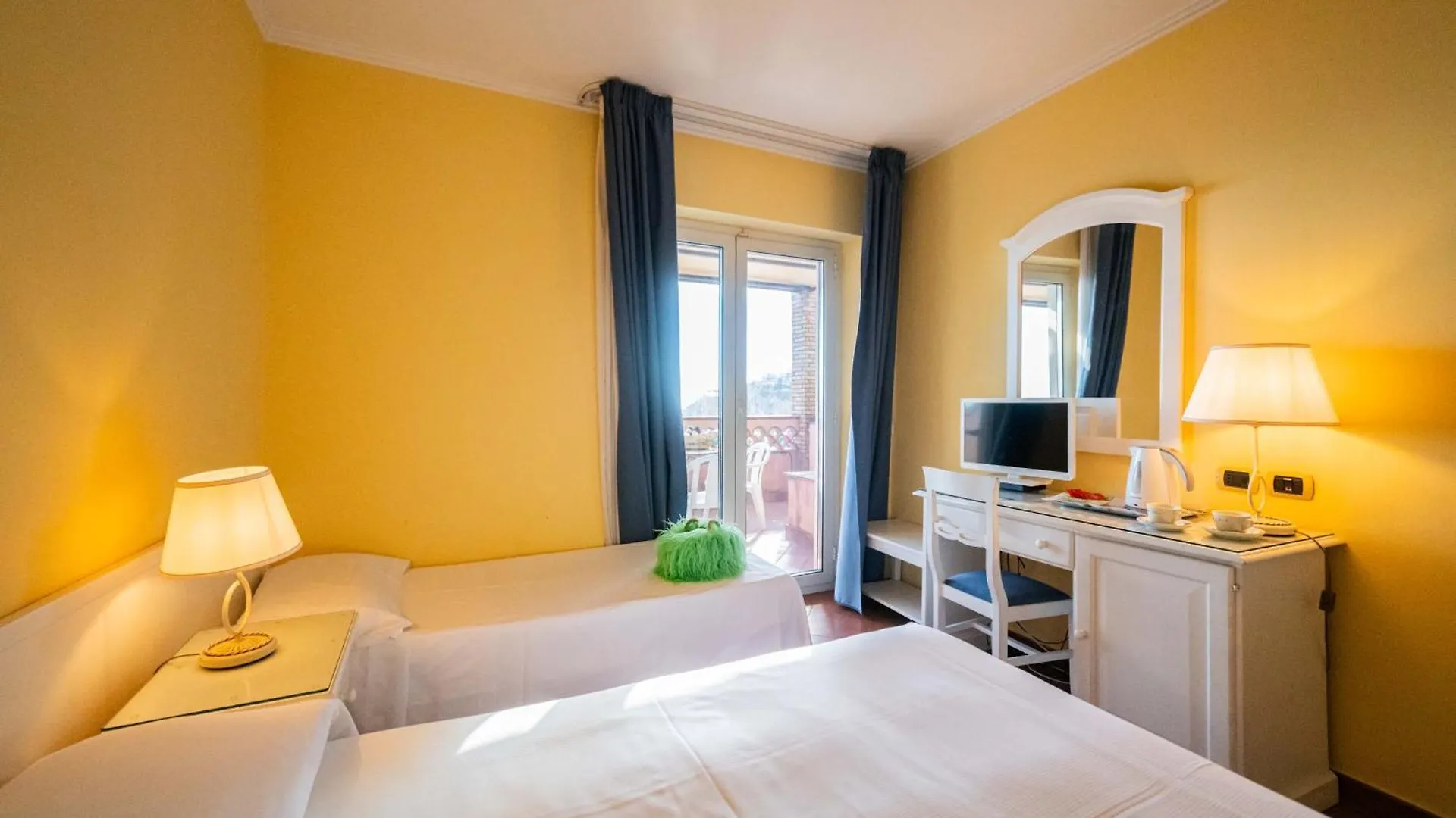 Mendolia Beach Hotel Taormina