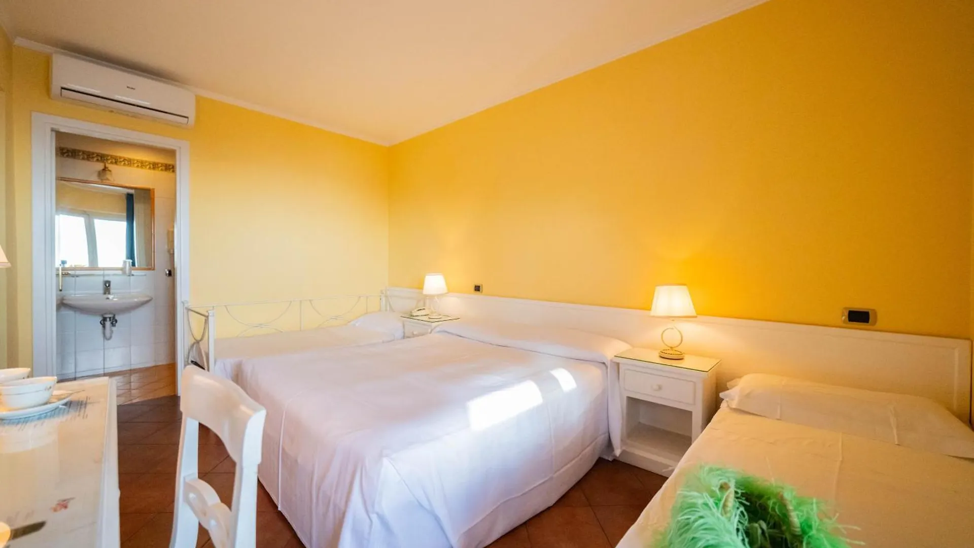 Mendolia Beach Hotel Taormina 3*,