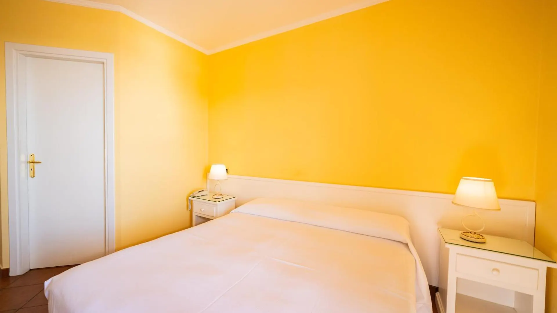 ***  Mendolia Beach Hotel Taormina Italy